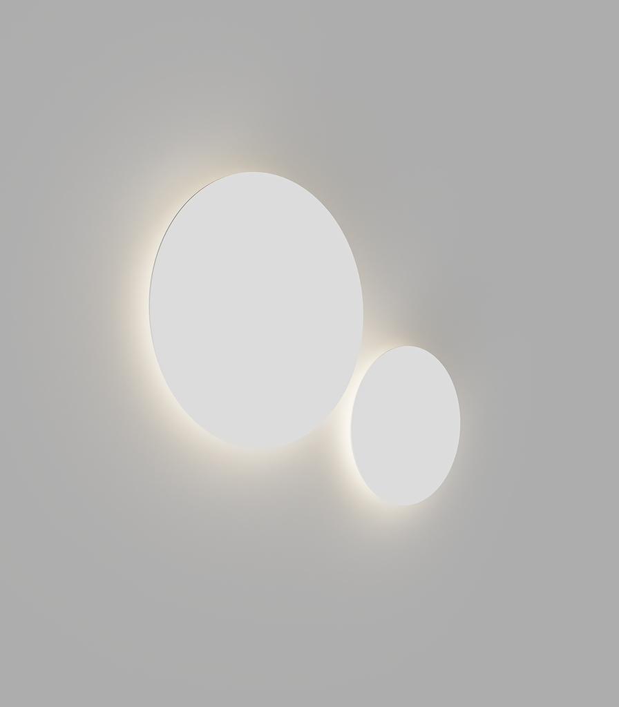 lighting republic-shadow wall light-ensemble-on-001.webp