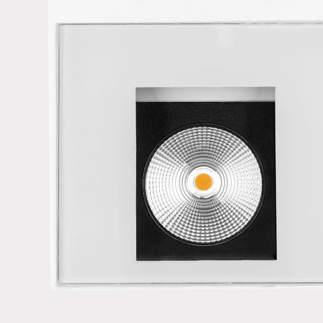CUBIX-SQUARE-HIGH-QUALITY-REFLECTOR.webp