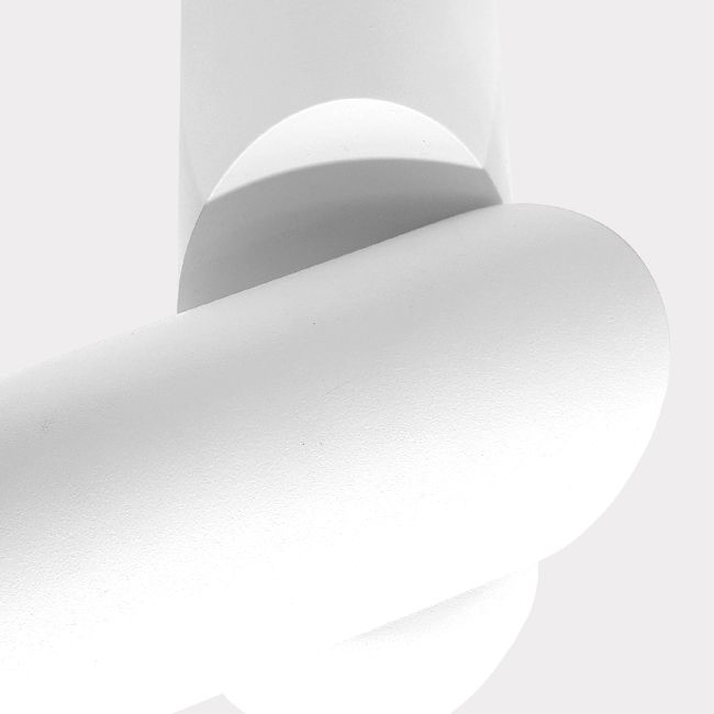 SPLIT-CUTTING-EDGE-DESIGN.webp
